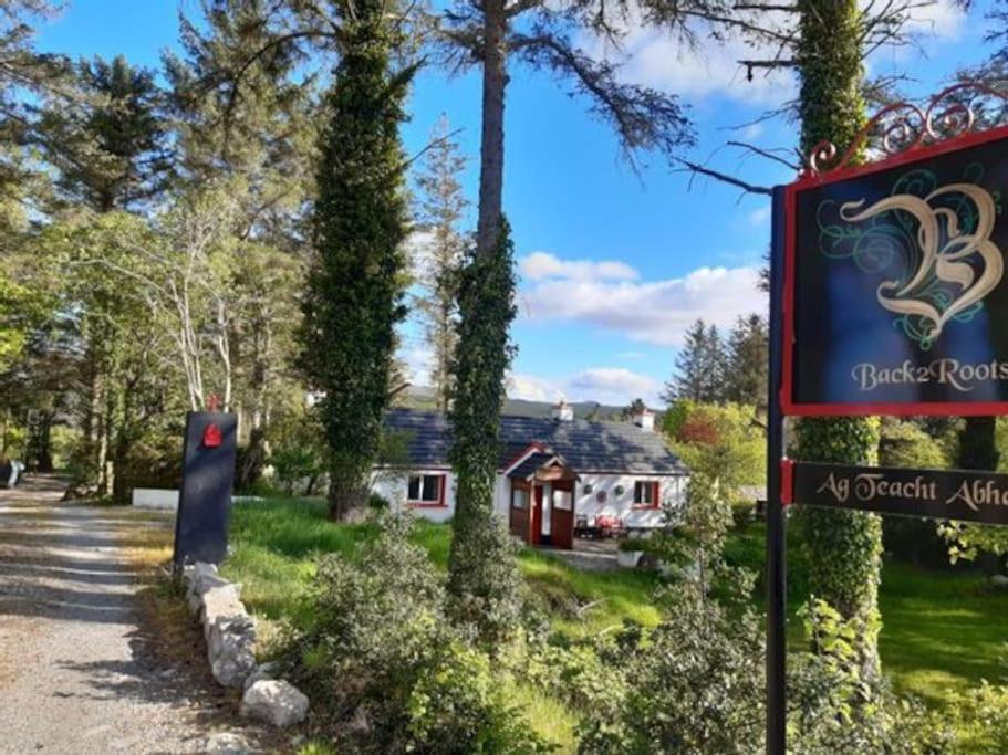 Back2Roots - Beautifully Restored Cottage, Doochary Buitenkant foto
