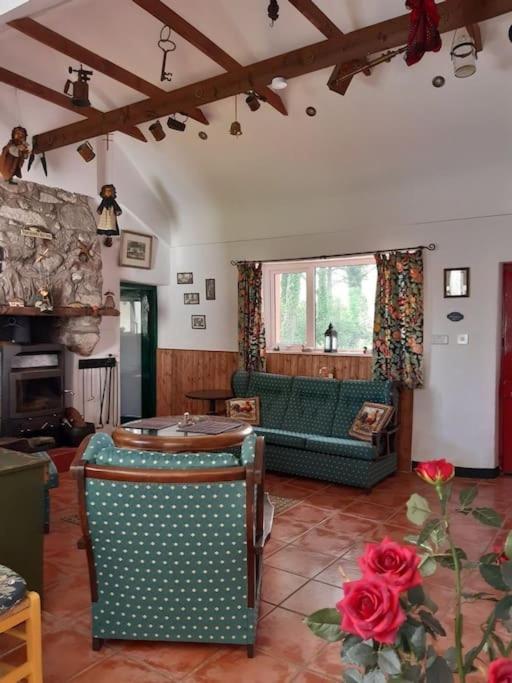 Back2Roots - Beautifully Restored Cottage, Doochary Buitenkant foto