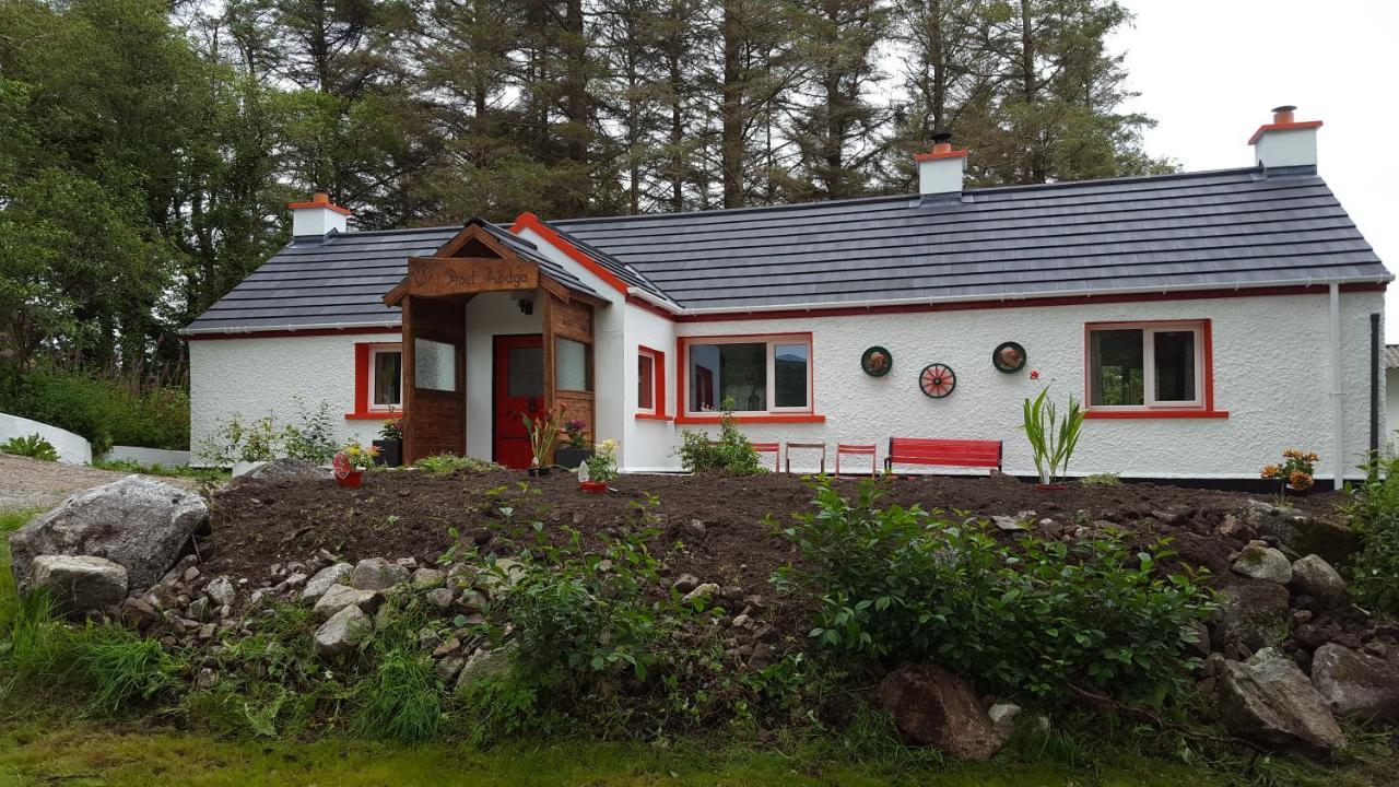 Back2Roots - Beautifully Restored Cottage, Doochary Buitenkant foto