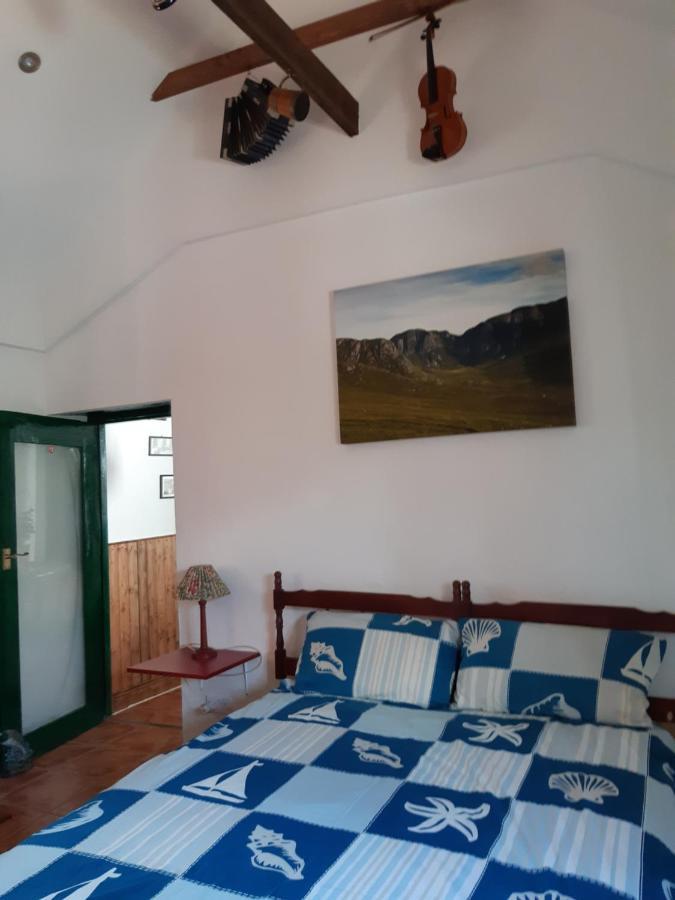 Back2Roots - Beautifully Restored Cottage, Doochary Buitenkant foto